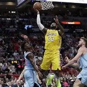 爱游戏官网-热火队在客场胜出，积极追赶前面的球队()